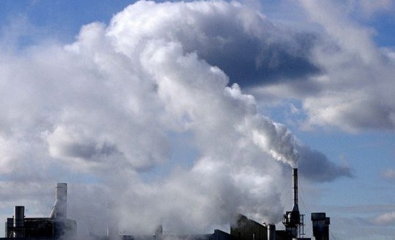 Ghg emissions smokestack toronto 564x341
